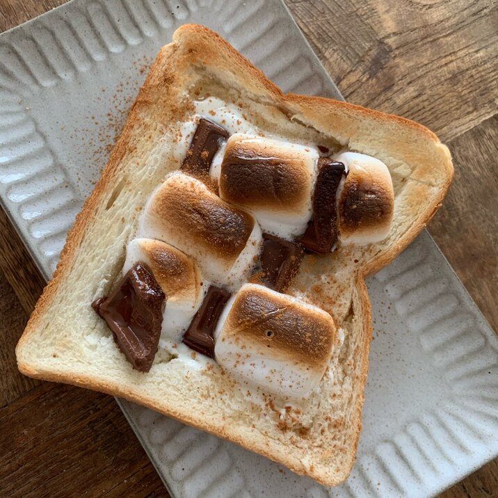 ヨーグルトで爽やかに＊チョコスモアトースト♡